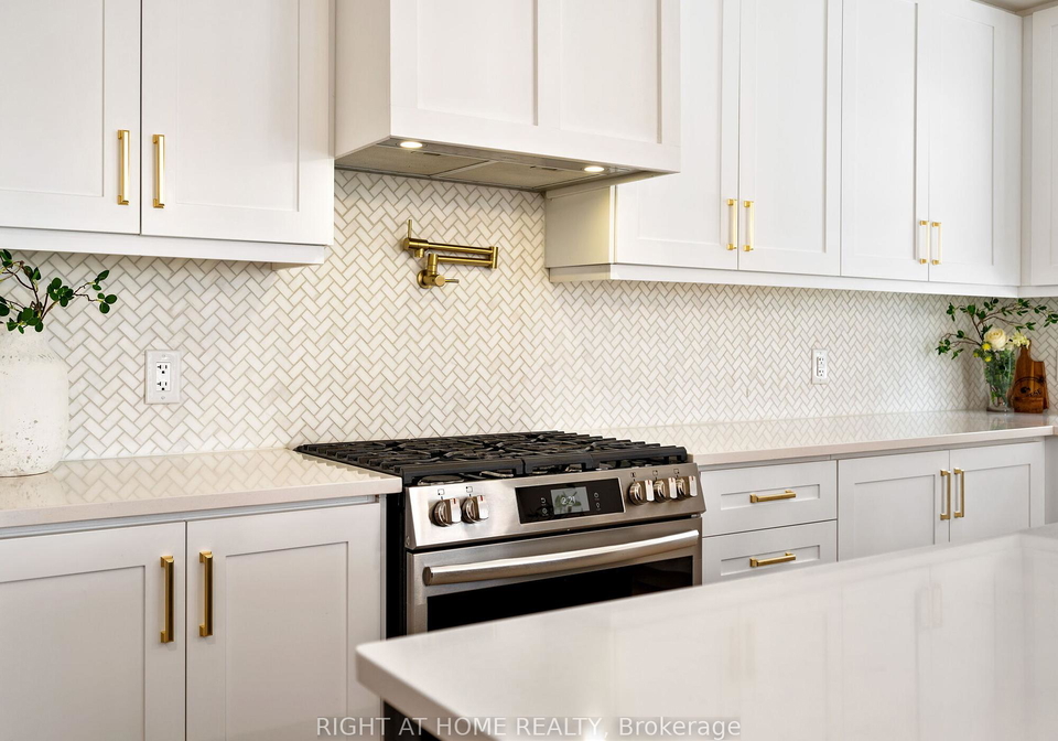 8-50-baynes-way-bradford-west-gwillimbury-ontario-n12419133