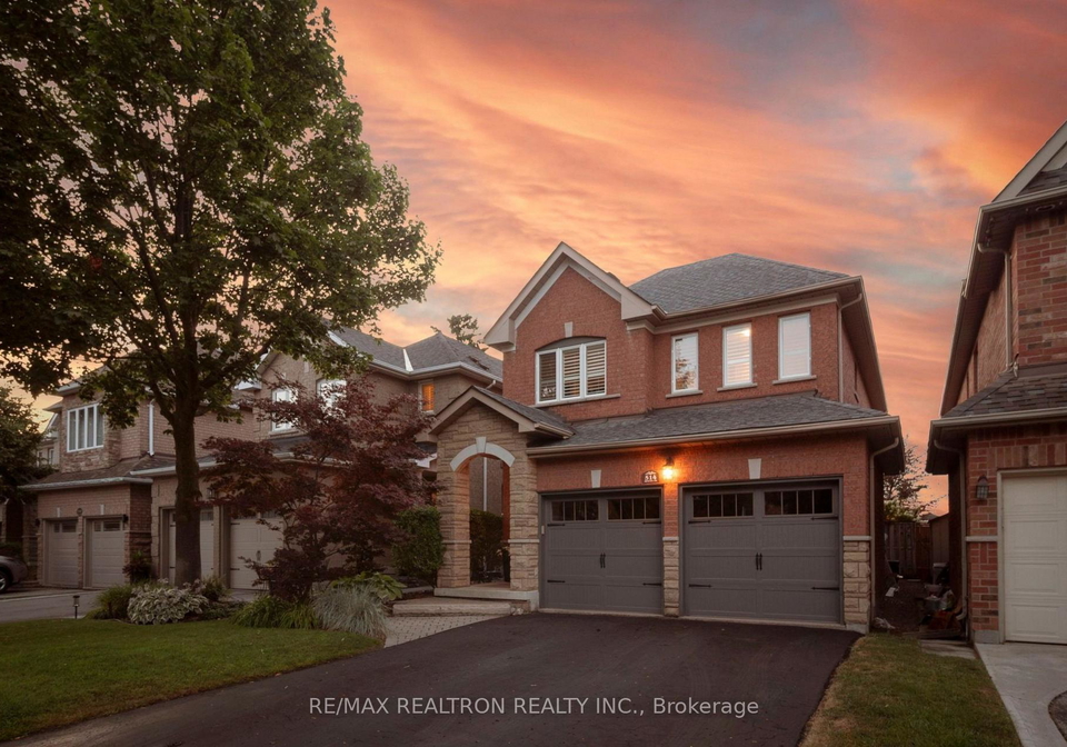 514-menczel-crescent-newmarket-ontario-n12419396