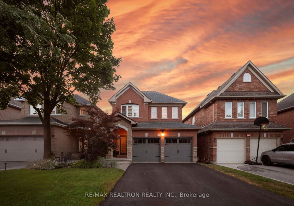 514-menczel-crescent-newmarket-ontario-n12419396