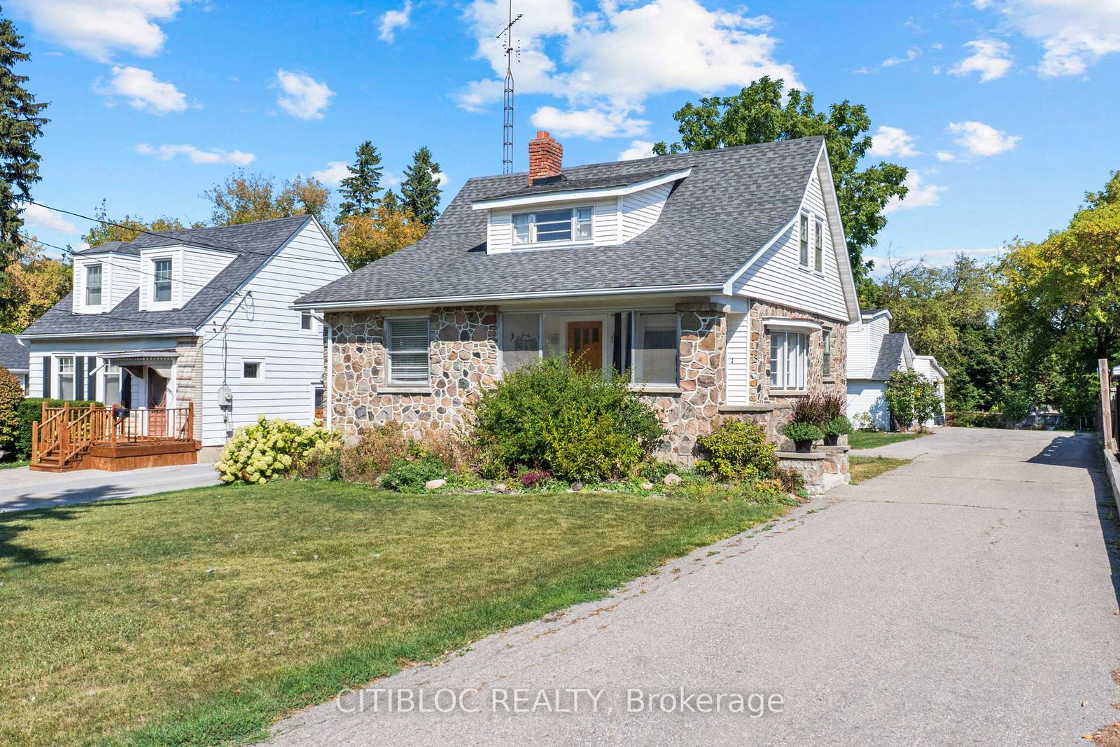 393-the-queensway-s-georgina-ontario-n12421244