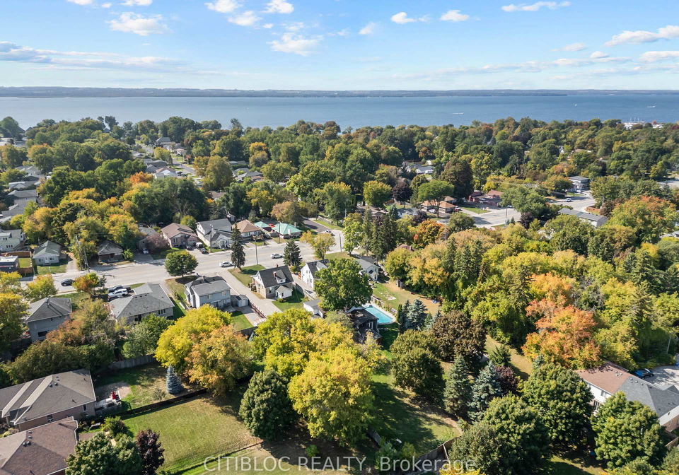 393-the-queensway-s-georgina-ontario-n12421244