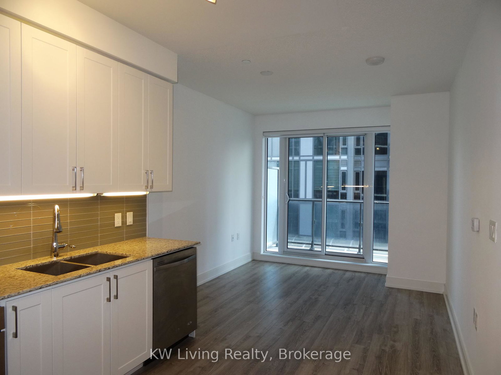 9608-yonge-street-richmond-hill-ontario-n12421293