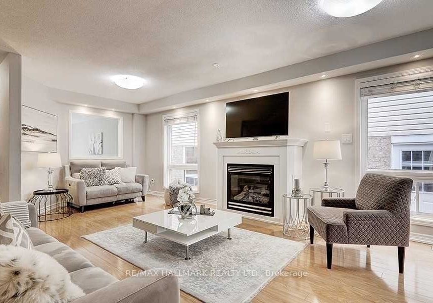 328-silken-laumann-drive-newmarket-ontario-n12421875
