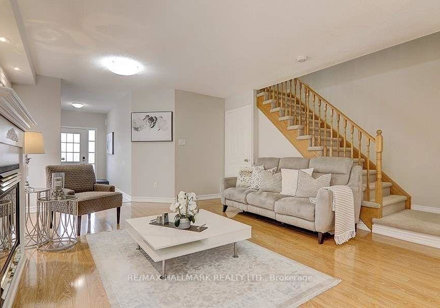 328-silken-laumann-drive-newmarket-ontario-n12421875