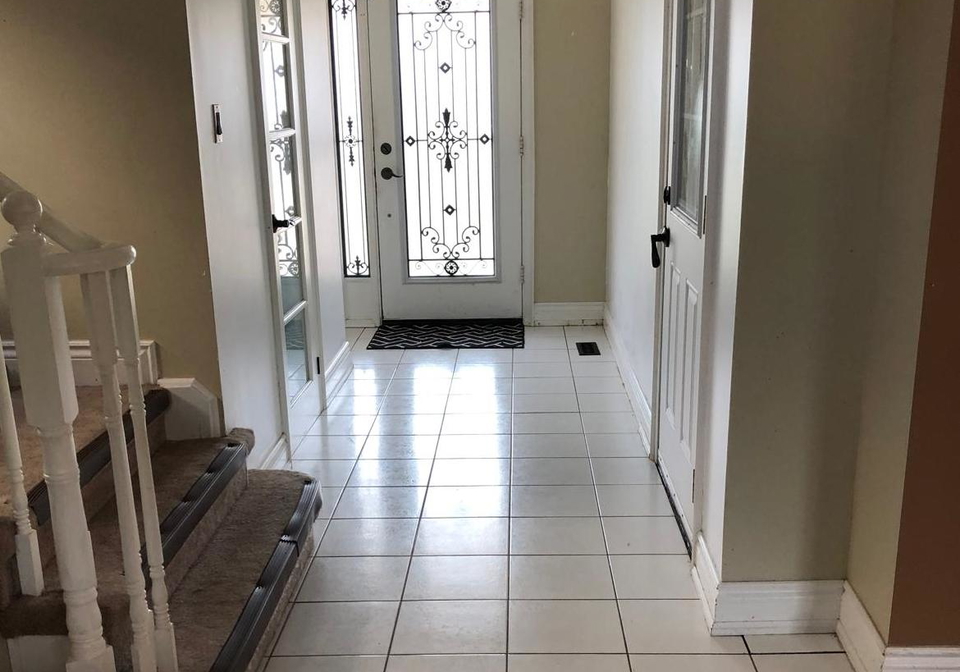 345-rushbrook-drive-newmarket-ontario-n12422125
