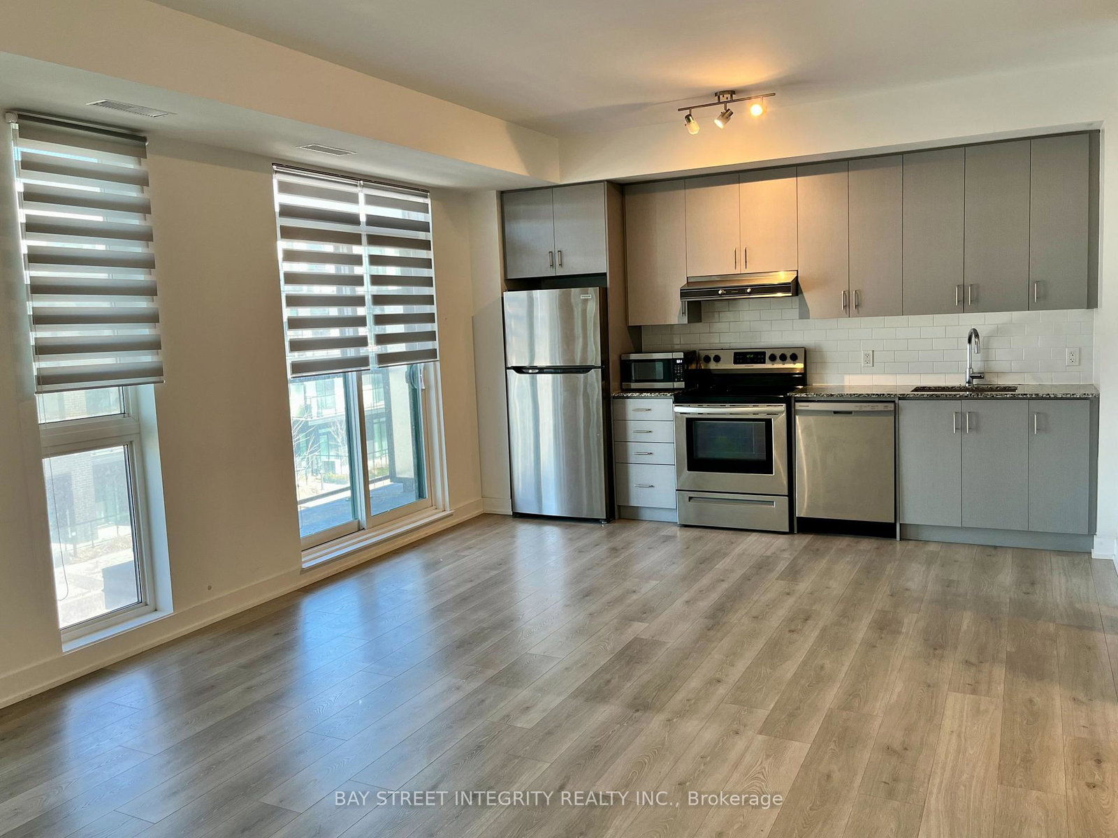 1-climo-lane-markham-ontario-n12422561