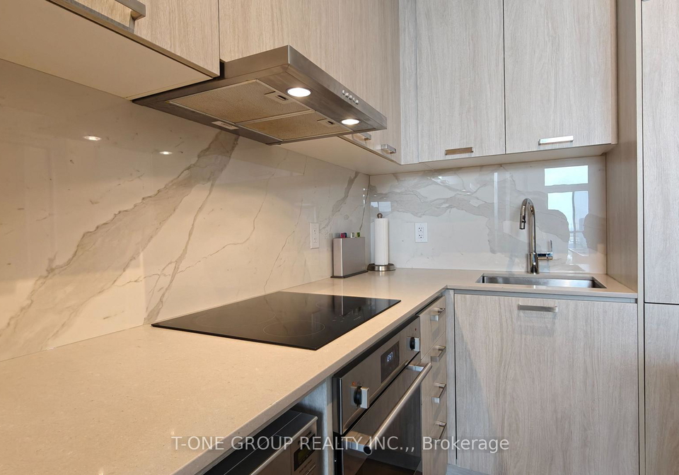 10-honeycrisp-crescent-vaughan-ontario-n12423814