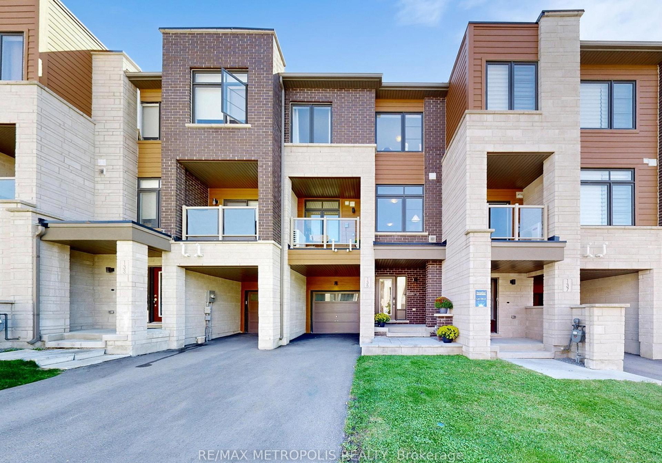 135-bravo-lane-newmarket-ontario-n12423822