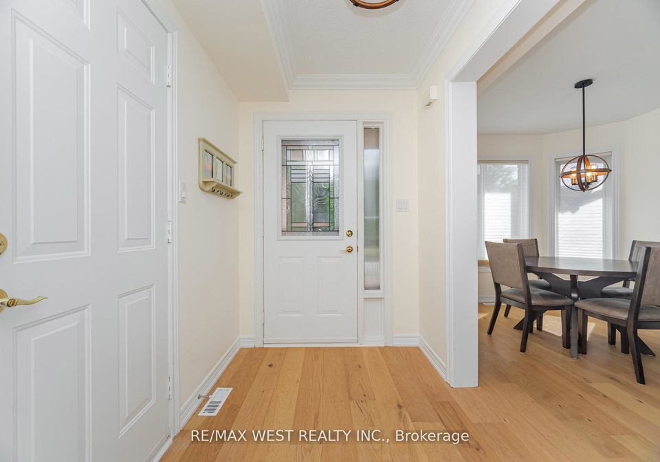 8-via-amici-new-tecumseth-ontario-n12424387