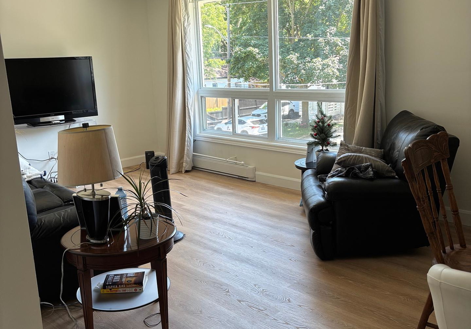 36andrew-street-newmarket-ontario-n12424741