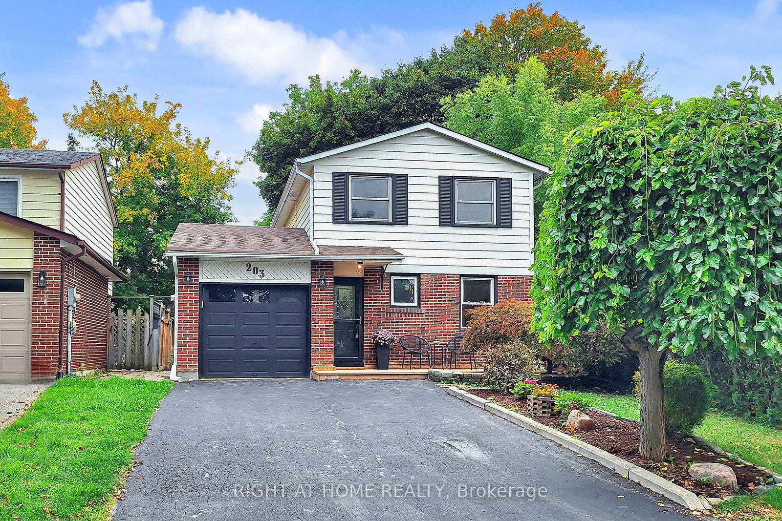 203-thoms-crescent-newmarket-ontario-n12424979