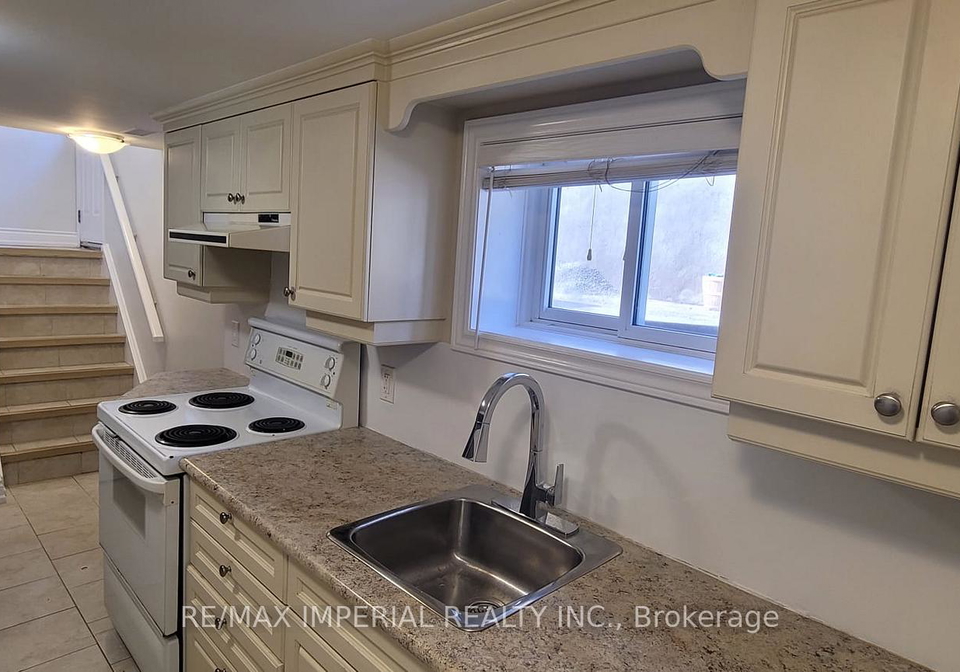 552-heman-street-newmarket-ontario-n12425554