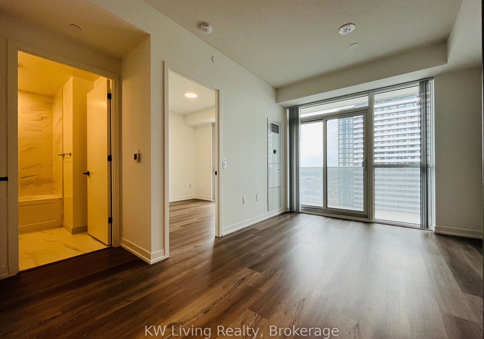 28-interchange-way-vaughan-ontario-n12426351