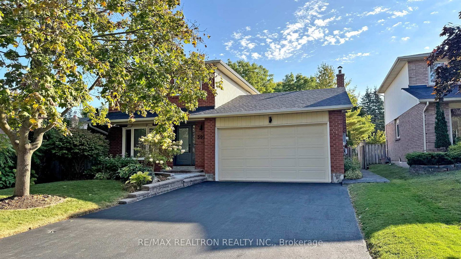 391-ashworth-drive-newmarket-ontario-n12426400
