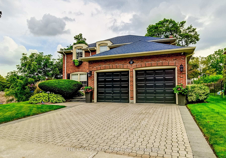 35-golf-links-drive-aurora-ontario-n12427163