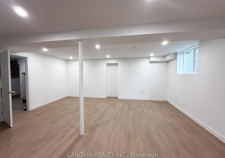 452-alex-doner-drive-newmarket-ontario-n12427370