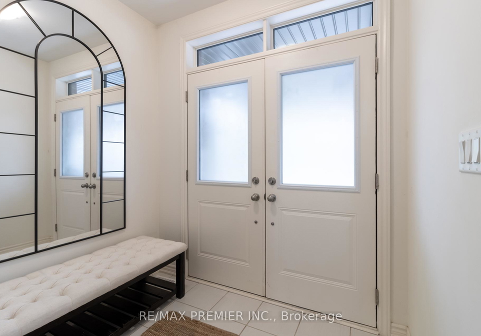 28-holyrood-crescent-vaughan-ontario-n12427636