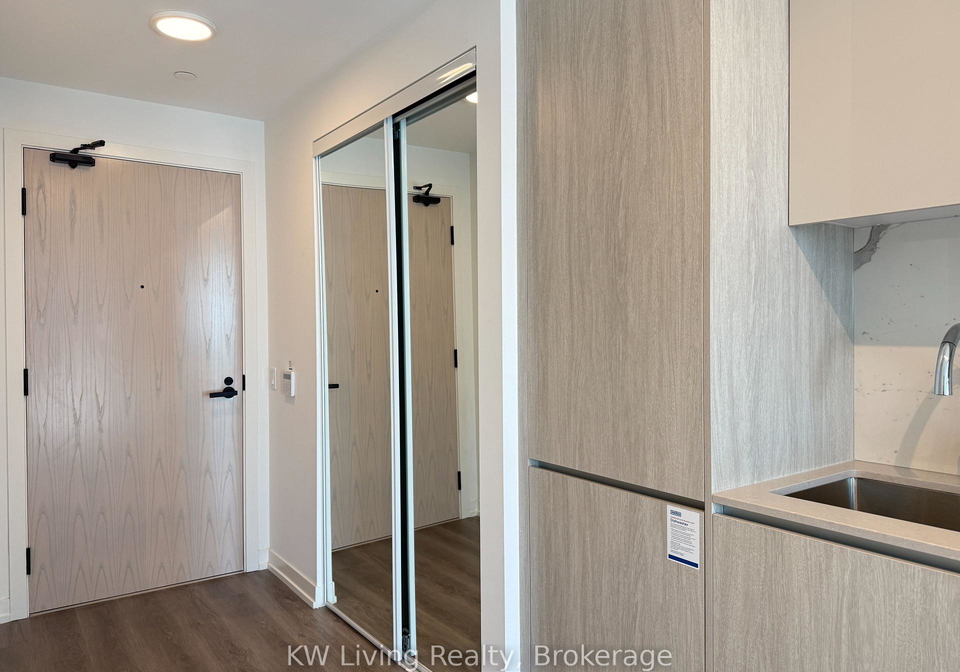 28-interchange-way-vaughan-ontario-n12429256