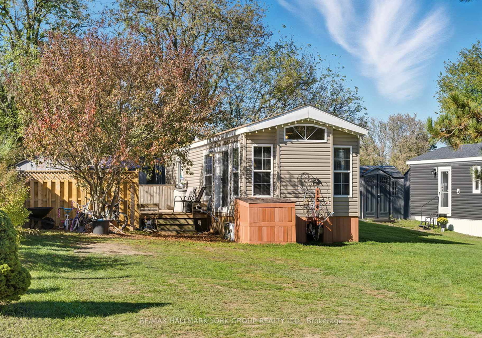 21469-on48-east-gwillimbury-ontario-n12429614