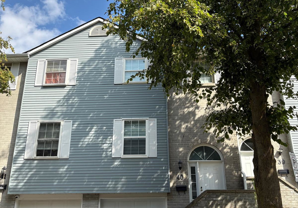 harmony-circle-bradford-west-gwillimbury-ontario-n12429889