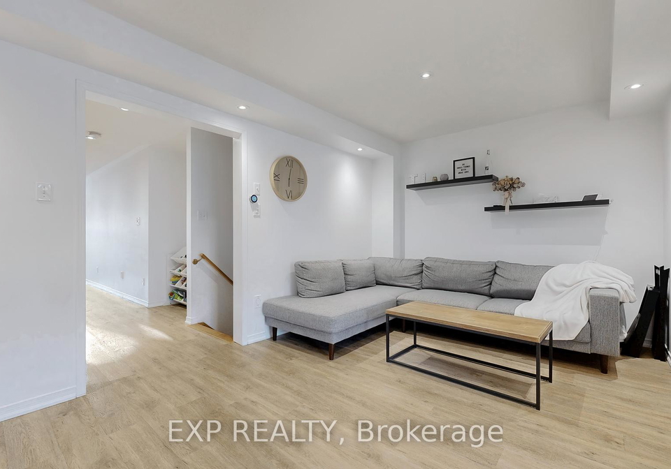 208-lageer-drive-whitchurch-stouffville-ontario-n12430517