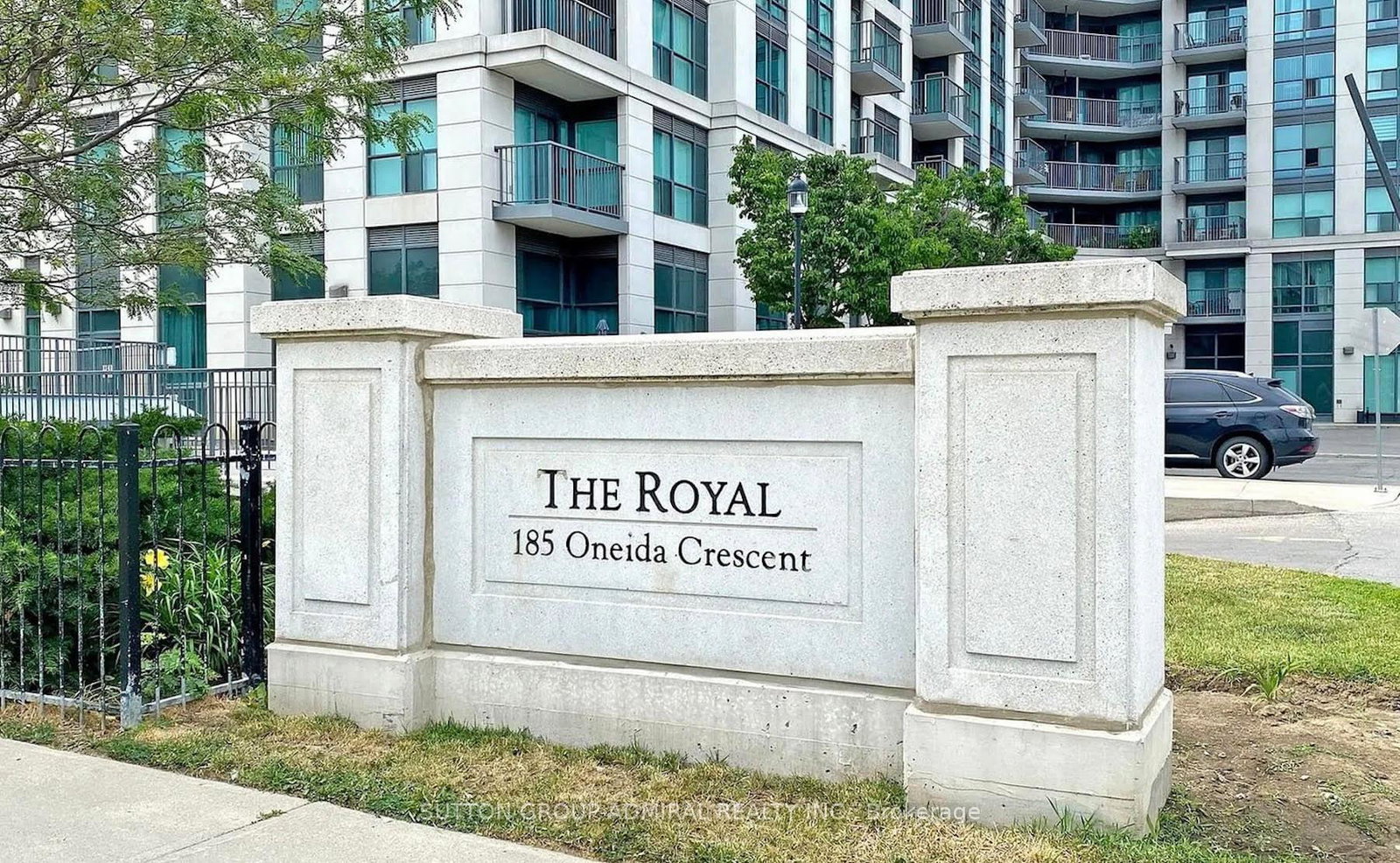 185-oneida-crescent-richmond-hill-ontario-n12431032