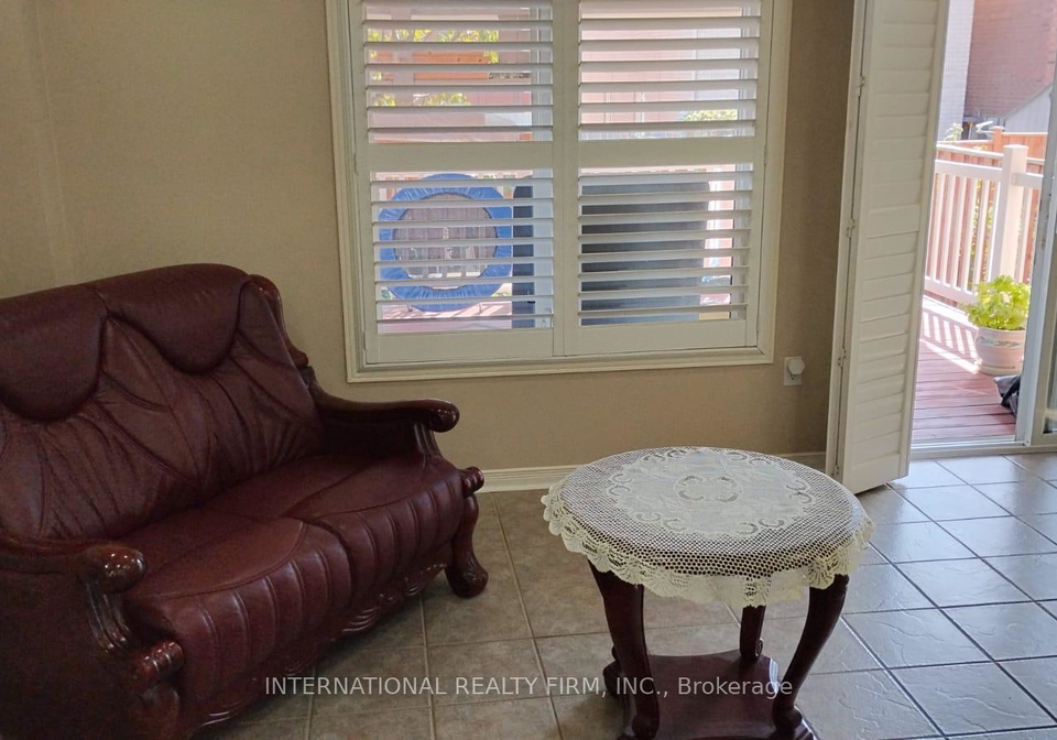 136-tara-crescent-markham-ontario-n12431333