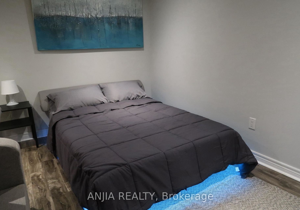 370-chambers-crescent-newmarket-ontario-n12431381