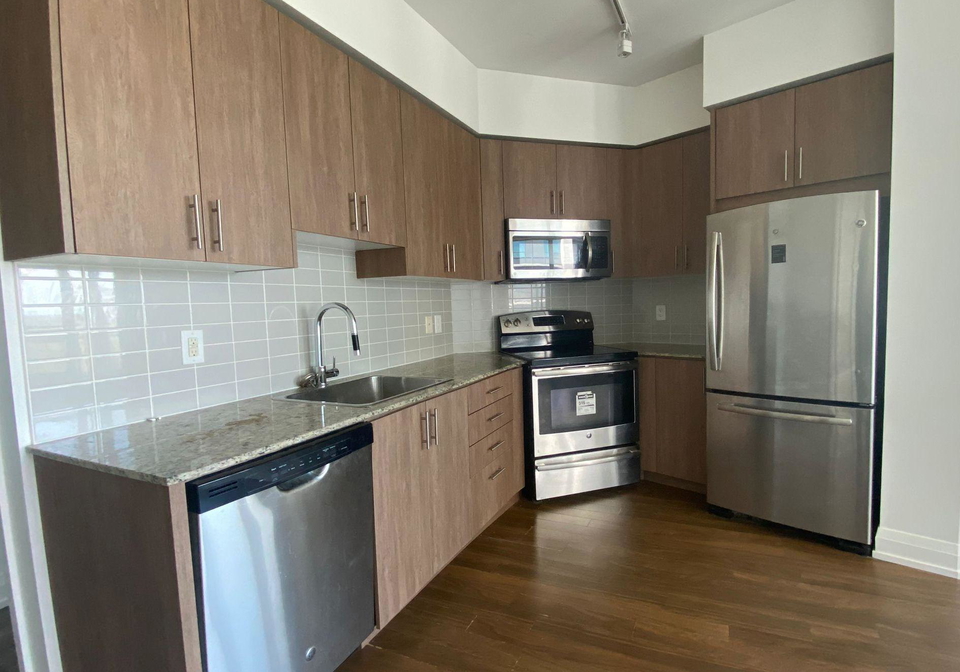 7161-yonge-street-markham-ontario-n12431397