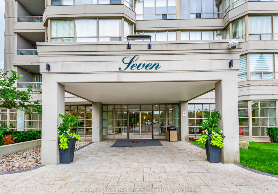 7-townsgate-drive-vaughan-ontario-n12431704
