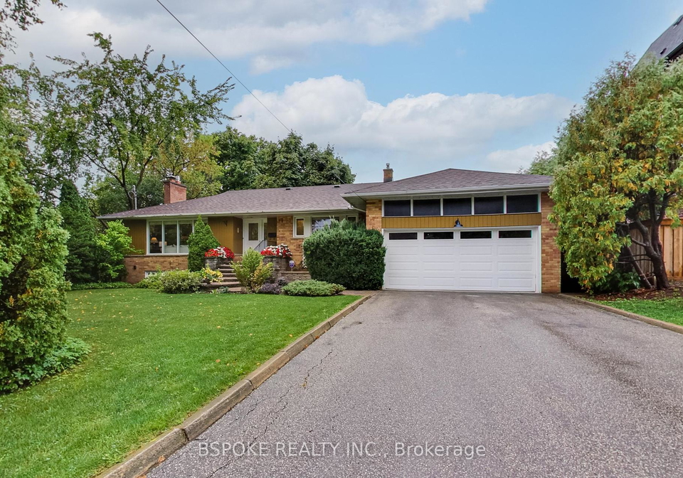 12-vistaview-boulevard-vaughan-ontario-n12433875