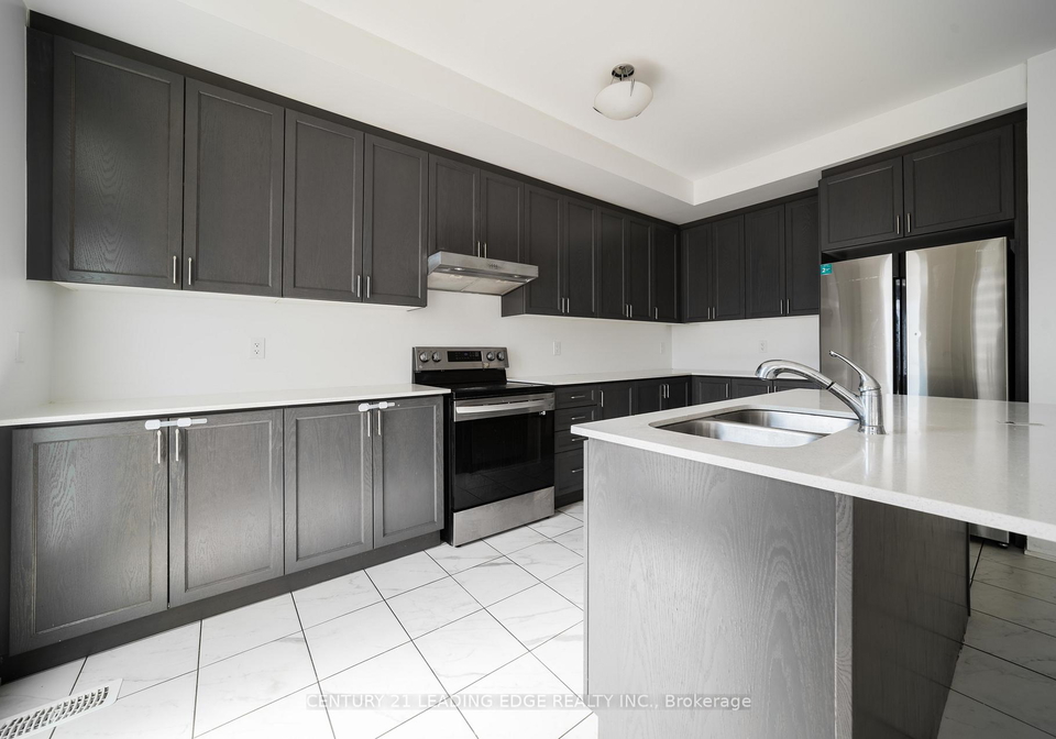 77-kentledge-avenue-east-gwillimbury-ontario-n12434073