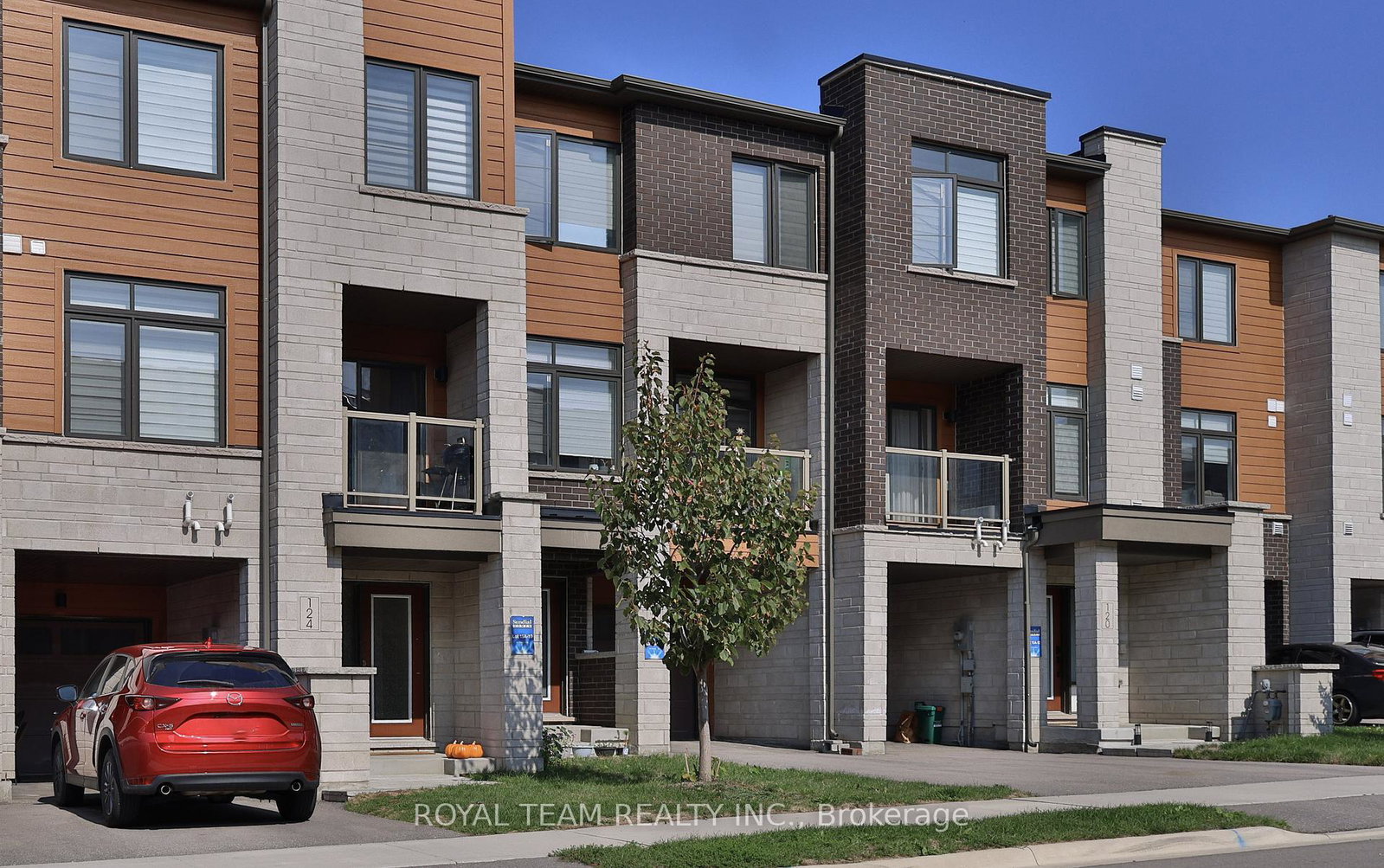 124-bravo-lane-newmarket-ontario-n12434098