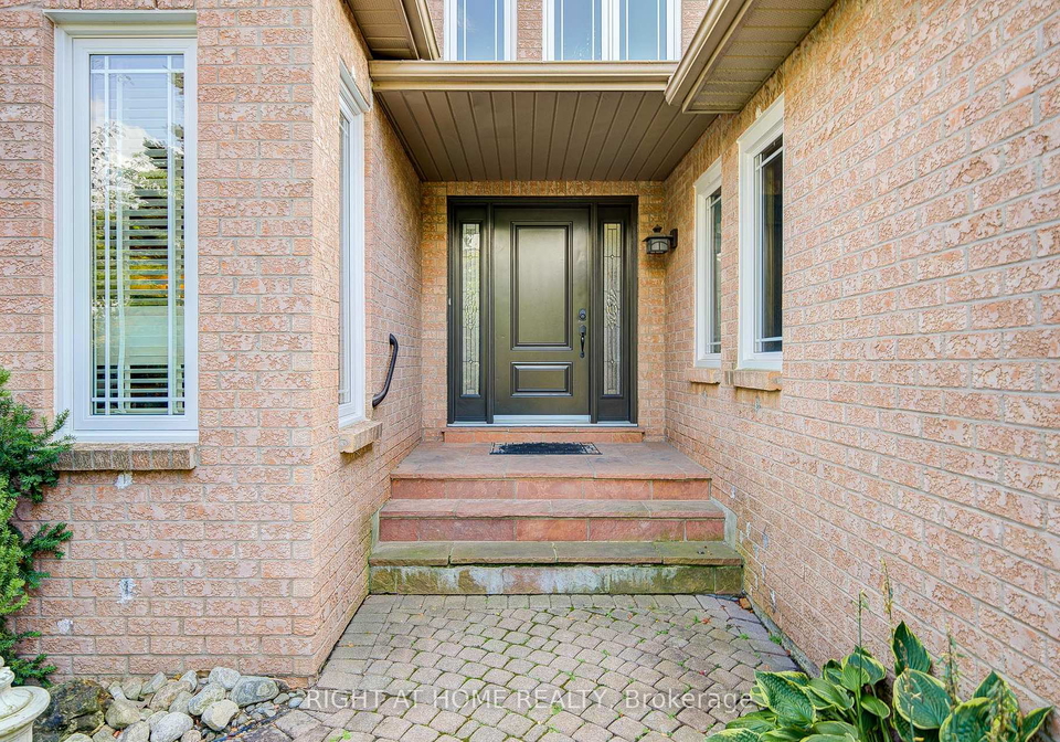 128-carlyle-crescent-aurora-ontario-n12434128