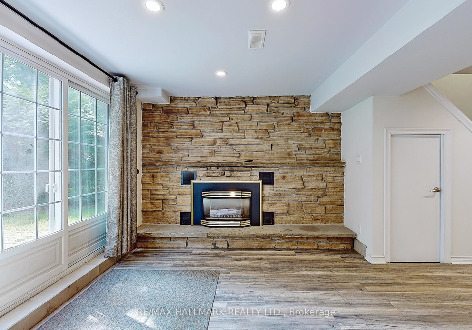 63-hillview-drive-newmarket-ontario-n12435510