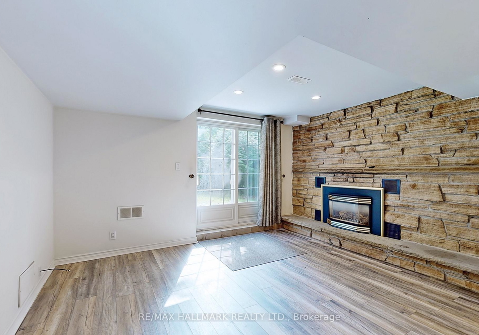 63-hillview-drive-newmarket-ontario-n12435510