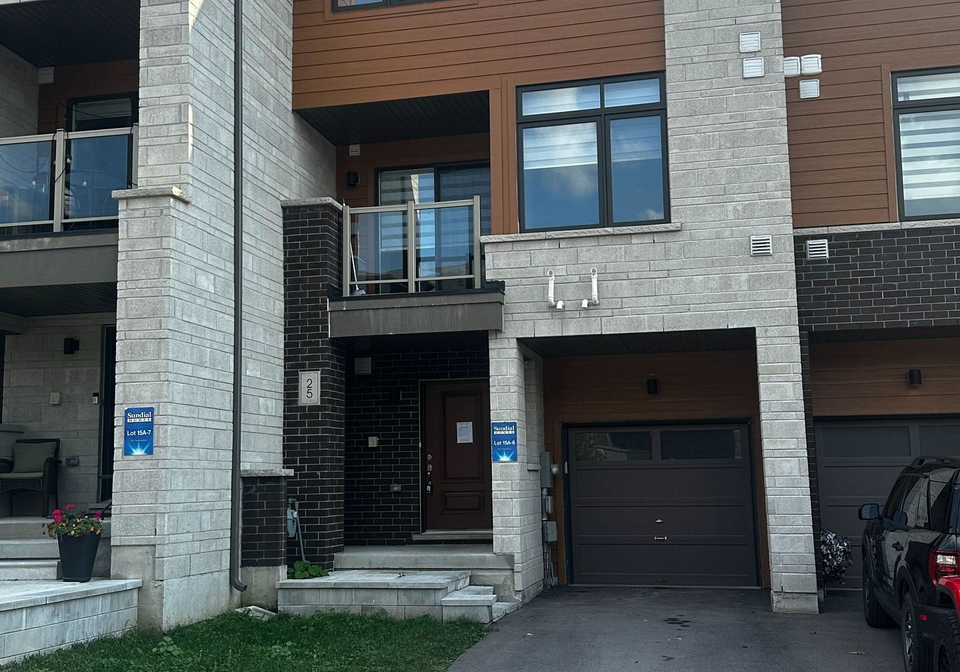 25-delano-way-newmarket-ontario-n12435710