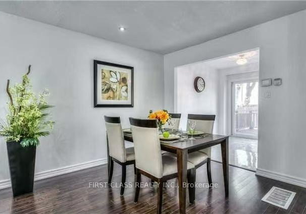 9-upton-crescent-markham-ontario-n12435842
