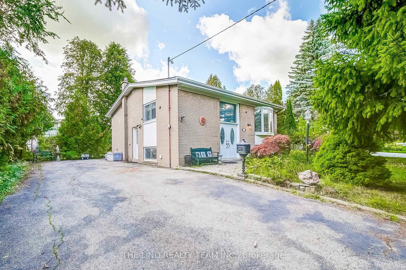 20-haida-drive-aurora-ontario-n12436693
