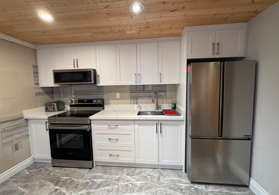 15-serano-crescent-richmond-hill-ontario-n12437043