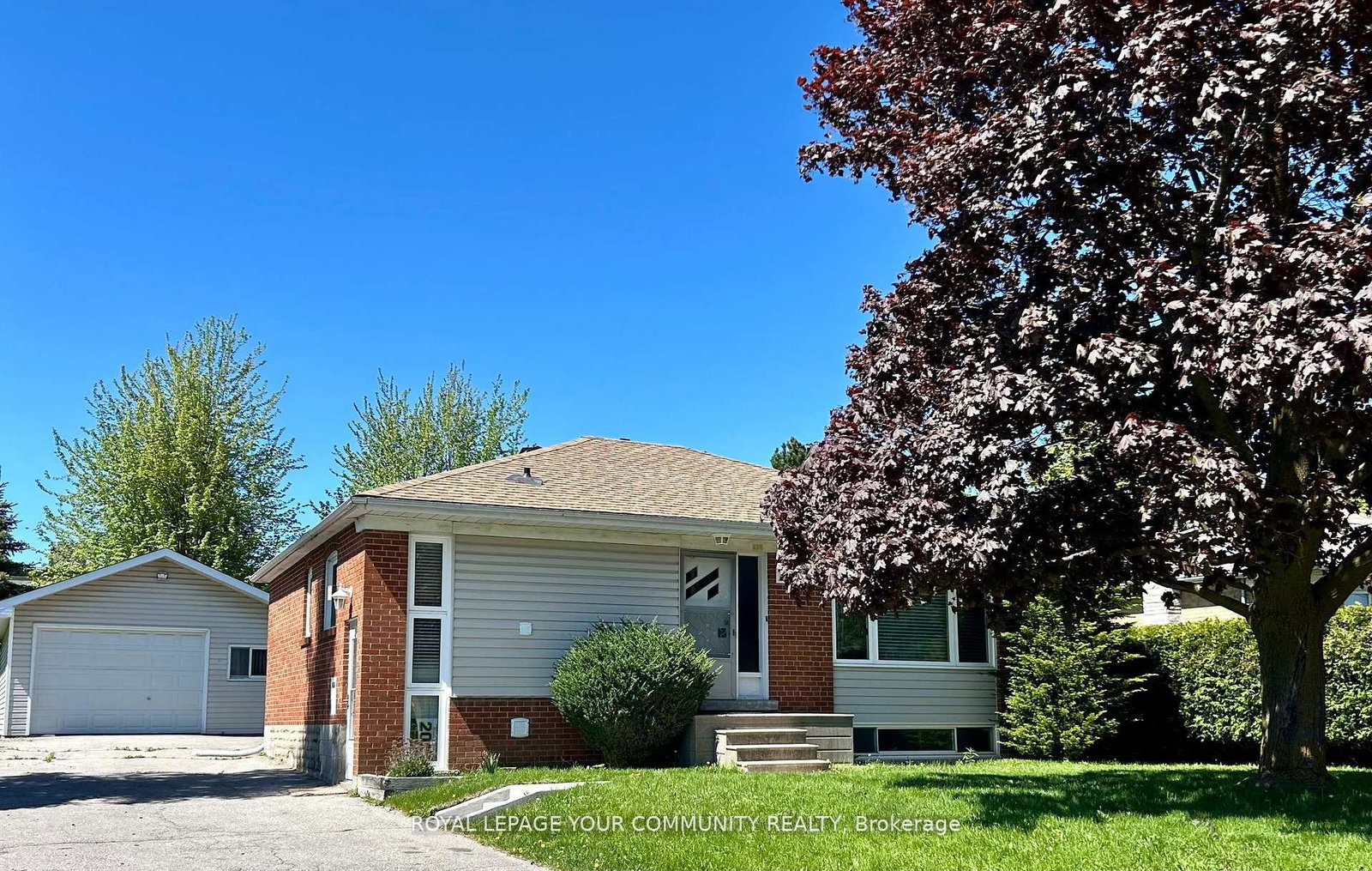 139-queen-street-newmarket-ontario-n12437358