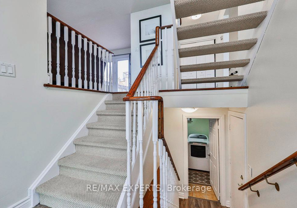 4-amos-maynard-circle-vaughan-ontario-n12438909