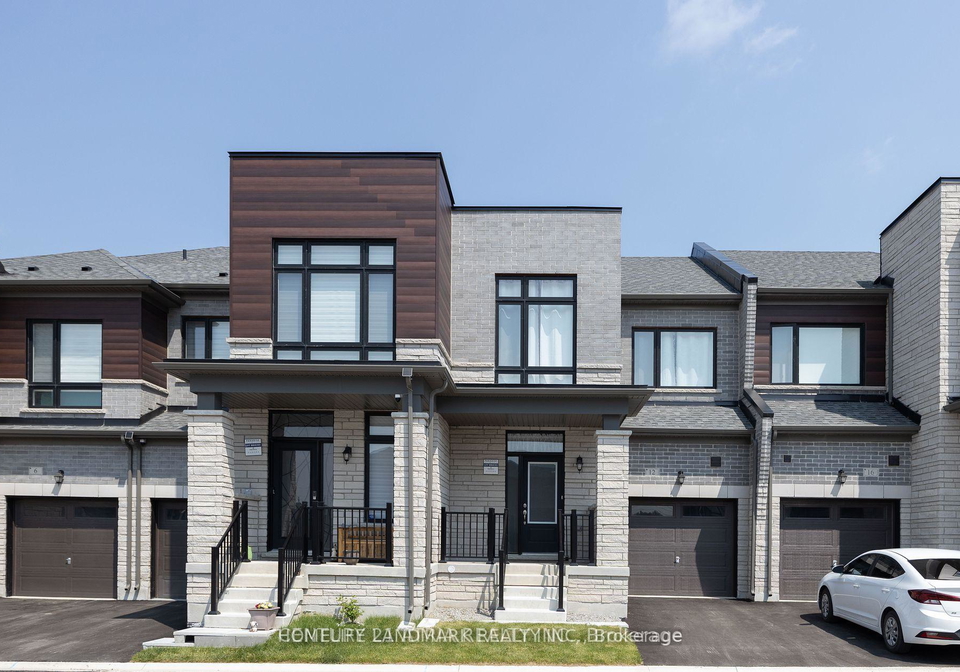 12-fish-drive-aurora-ontario-n12439997