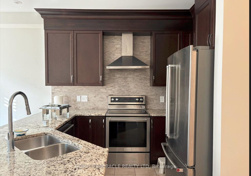 72-ruffle-lane-richmond-hill-ontario-n12441469