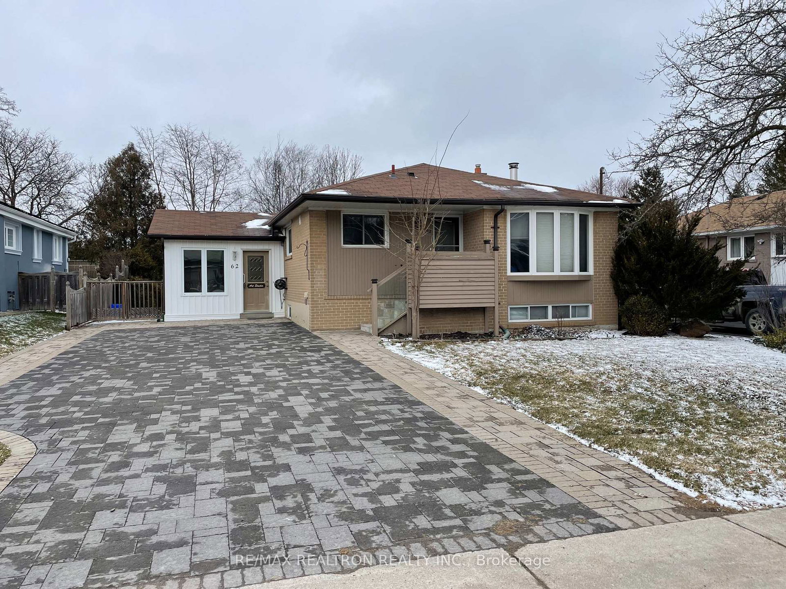 62-child-drive-aurora-ontario-n12441495