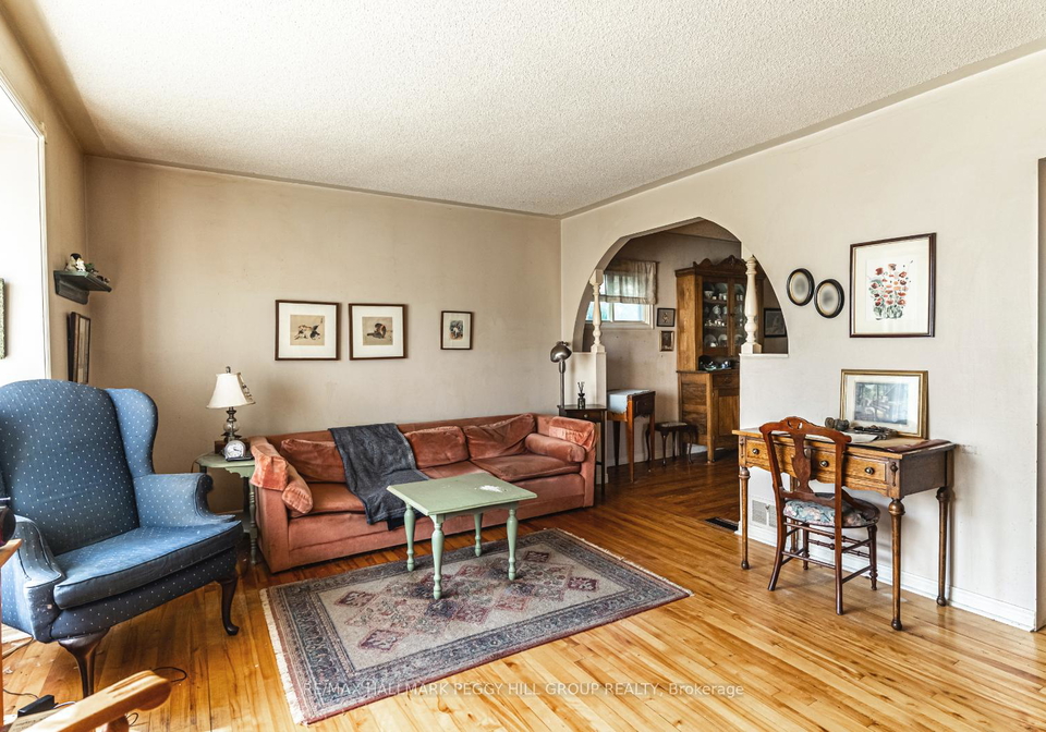 306-cawthra-boulevard-newmarket-ontario-n12443505
