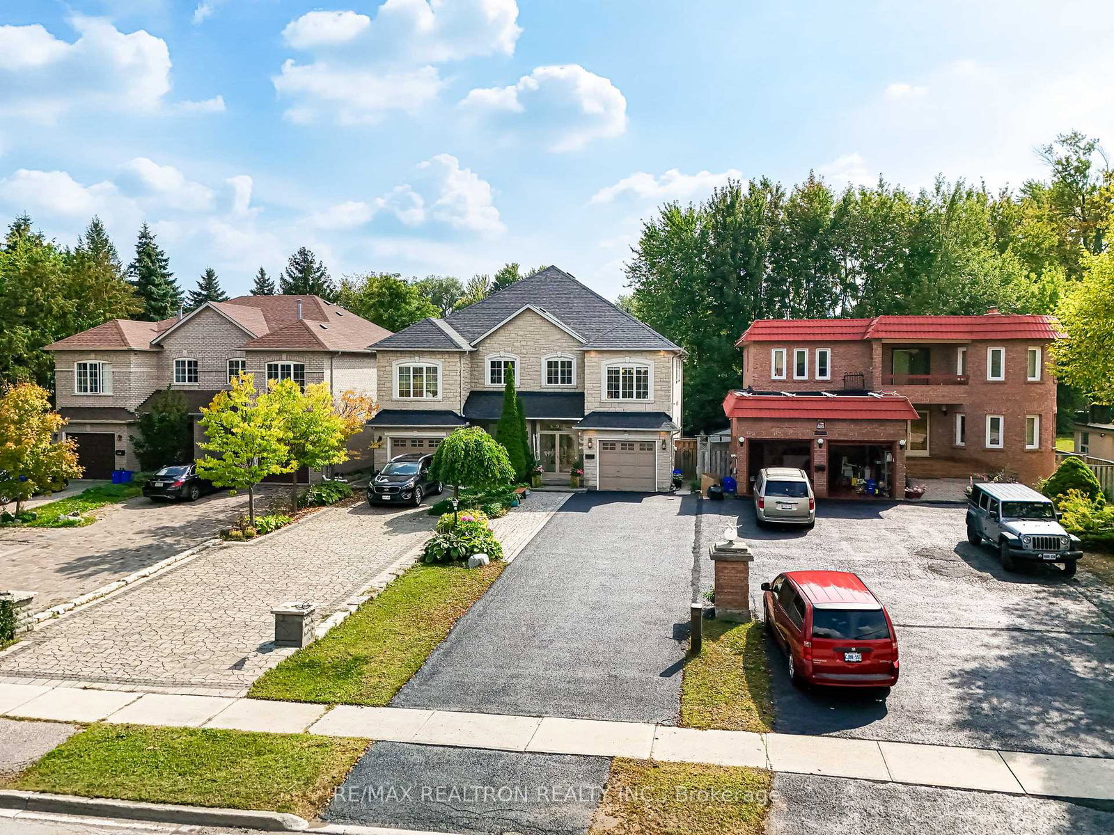 693-16th-avenue-richmond-hill-ontario-n12443897