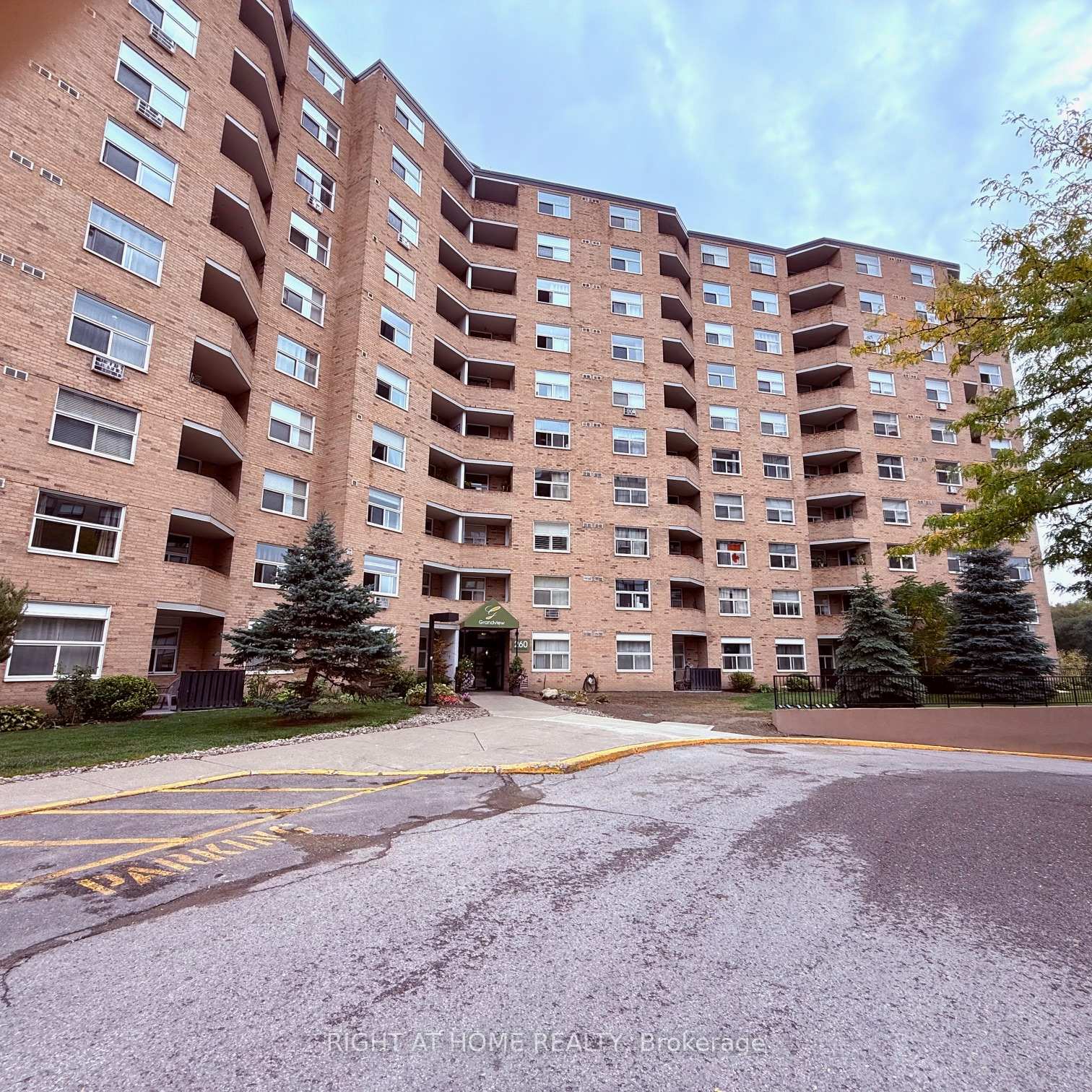 260-davis-drive-newmarket-ontario-n12444508
