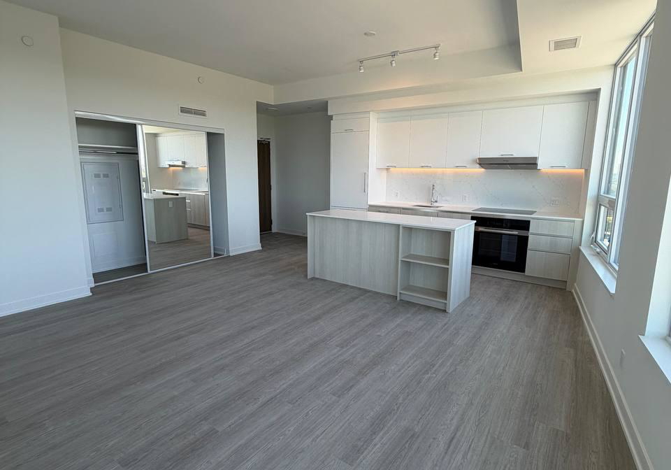 8188-yonge-street-w-vaughan-ontario-n12444515