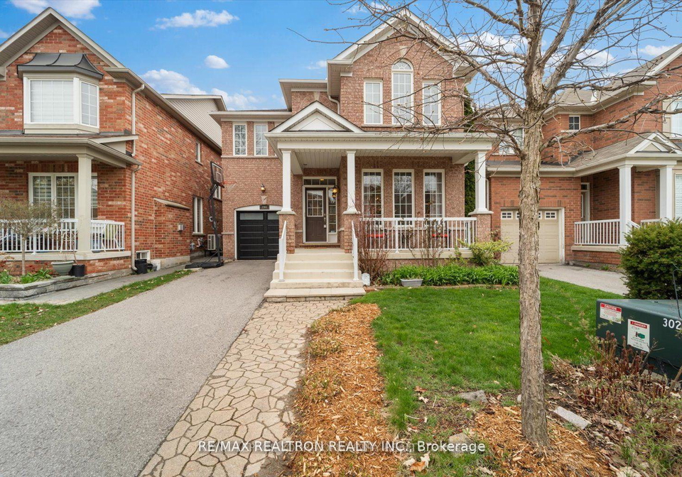 194-gail-parks-crescent-newmarket-ontario-n12444657